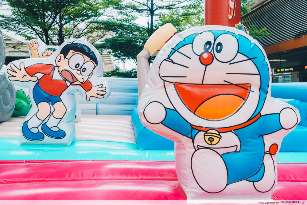 doraemon pop-up at amk hub and jurong point - doraemon and nobita inflatable