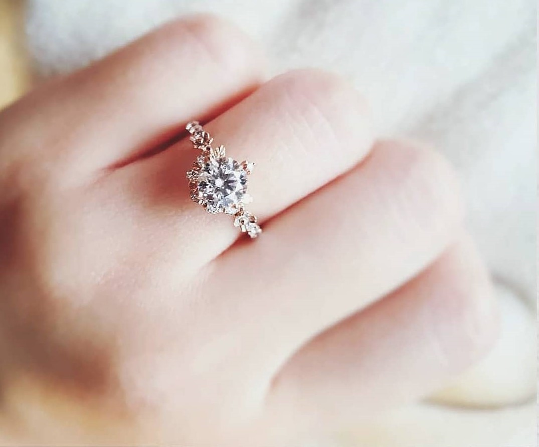 Places to customise wedding & engagement rings in Singapore Storis