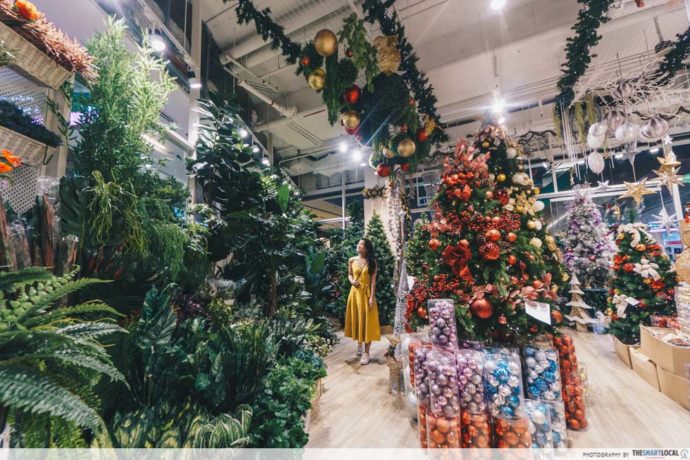 KINEX Mall Has Whimsical Christmas Decor &amp; Cafes For Your Year-End