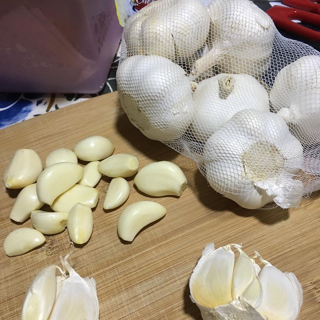 kitchen peeling hacks garlic