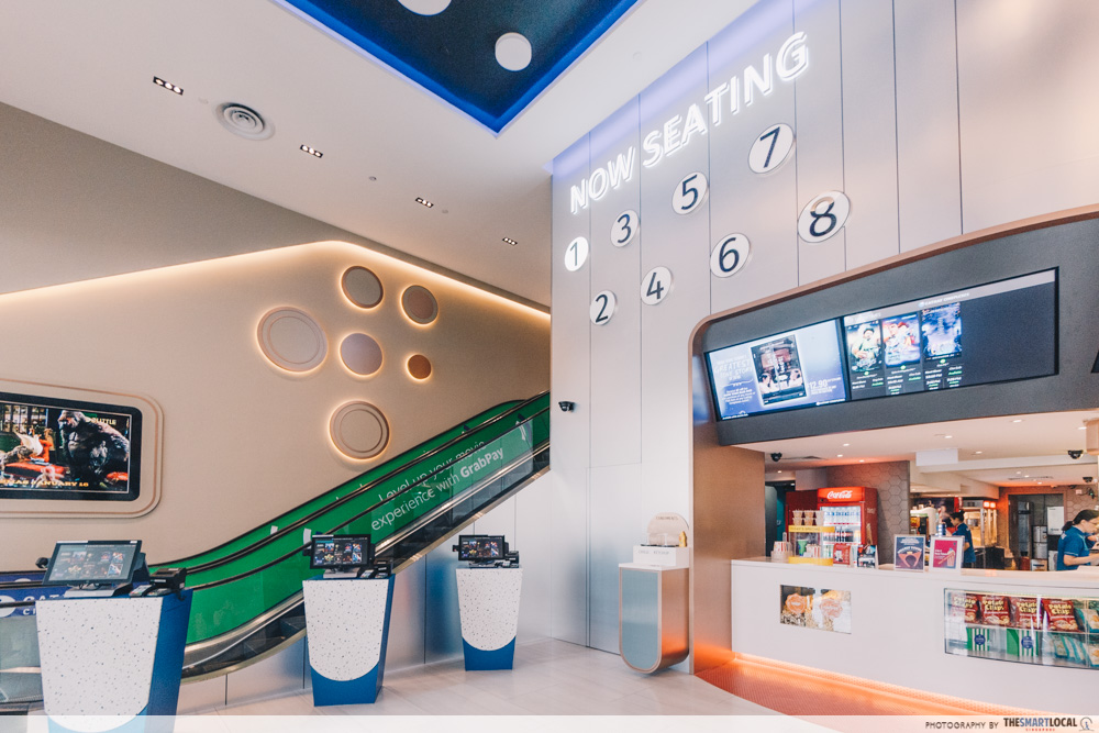 cathay cineplex amk hub - revamped cinema lobby