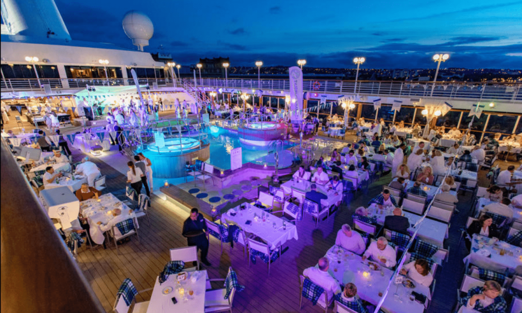 8 Cruises In Singapore With Activities & Shore Excursions To Bid Bon