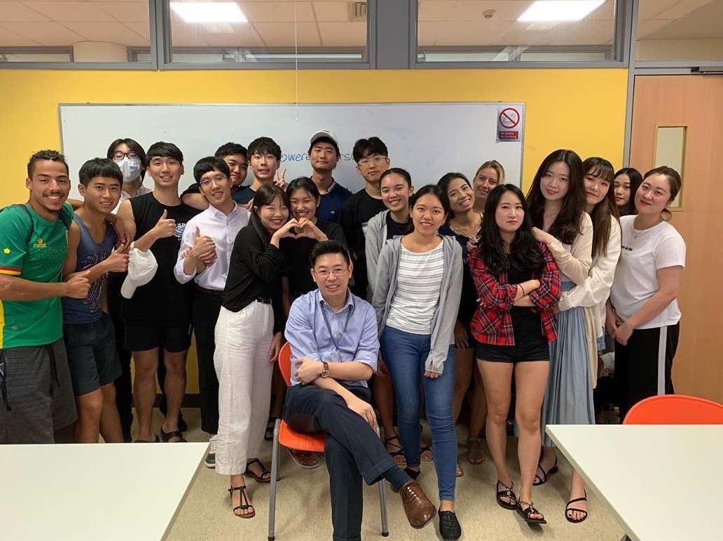 polytechnic to local university - students with lecturer in nanyang poly class