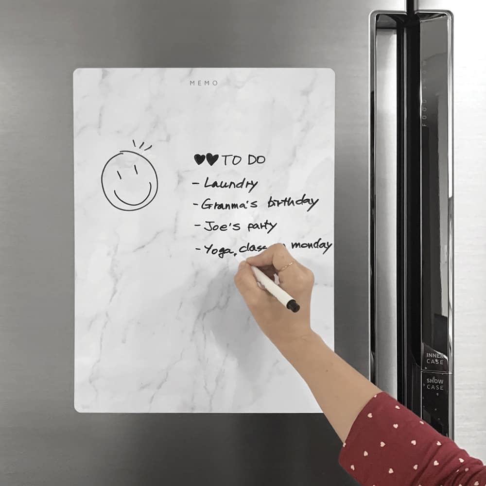 magnetic whiteboard 
