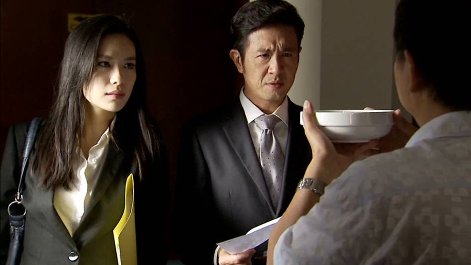 The Pupil is a Singapore TV series that follows lawyers as they deal with tough cases.
