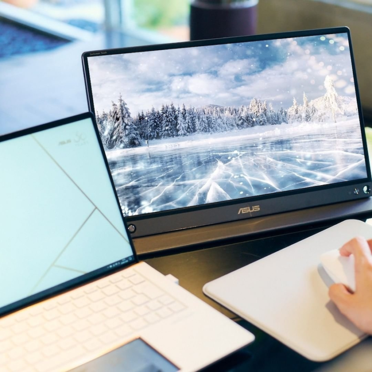 8 Best Computer Monitors In Singapore From For WFH, Netflix & Gaming