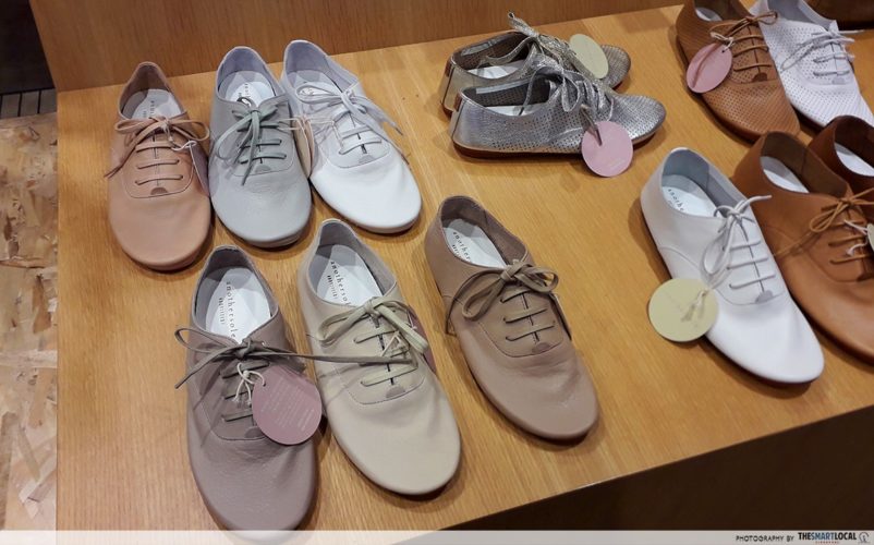 8 Comfortable Women's Leather Shoe Brands To Buy In Singapore