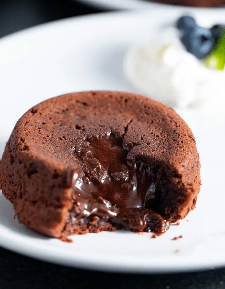 Air fryer chocolate lava cake
