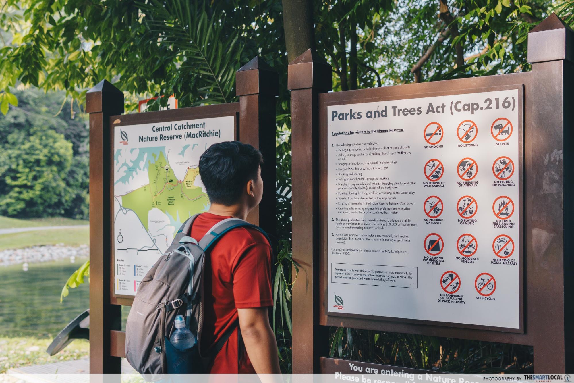 Macritchie - maps and signs