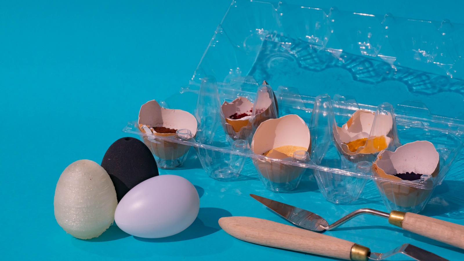 Eggs paint making kit