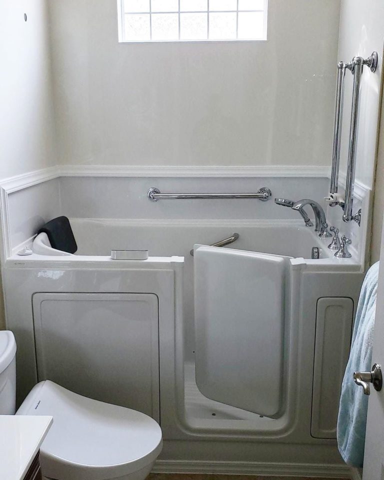 Guide To Having A Bathtub In Your HDB Types To Choose From, Making