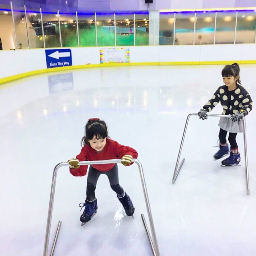 Kallang Ice World Ice Skating 3 Min From Stadium MRT For A Chill Day Out