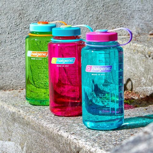 10 Best Water Bottles In Singapore For OnTheGo Hydration, Including