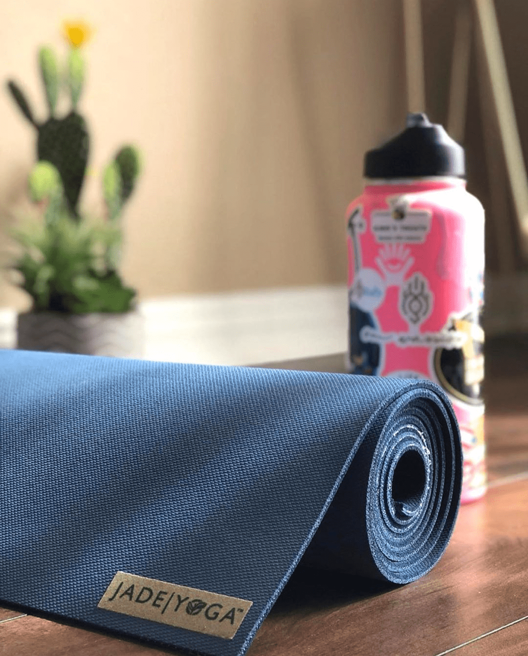 evolutie geïrriteerd raken Verbonden 9 Best Non-Slip Yoga Mats In Singapore For Sweaty Workouts