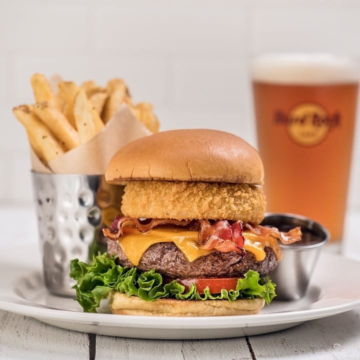 hard rock cafe legendary burger, assisi fun day 2020
