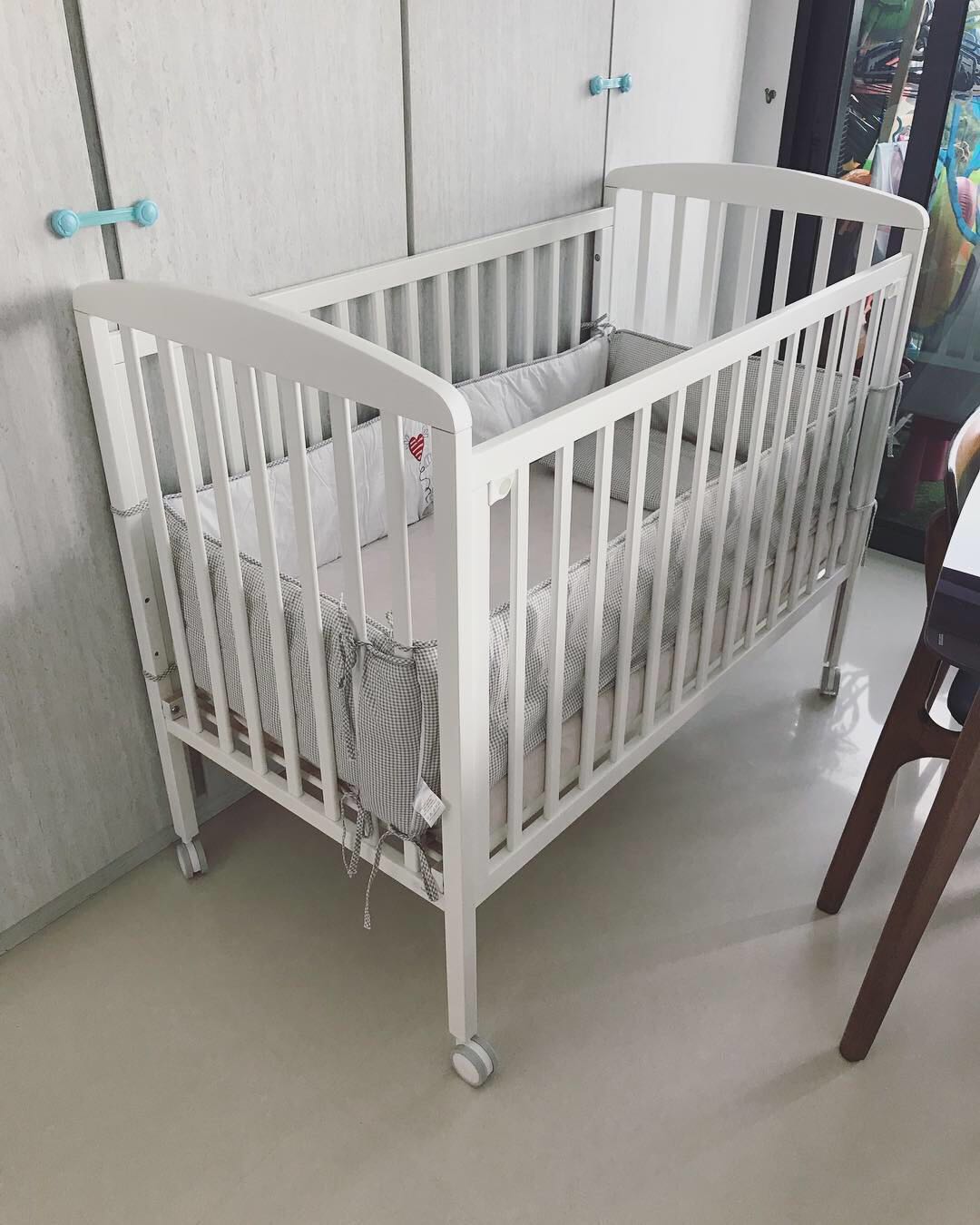 Beblum crib on sale