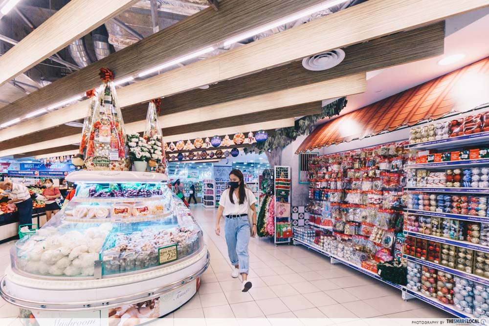 FairPrice Christmas Supermarket