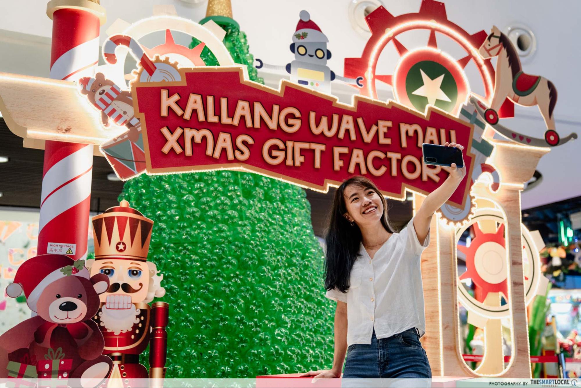 Kallang wave mall christmas 2020 - X’mas Gift Factory