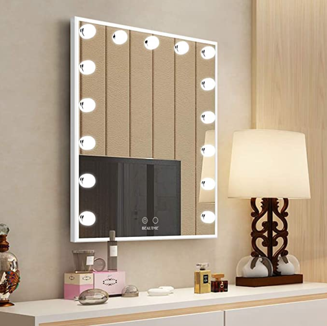BEAuTME vanity mirror with lights