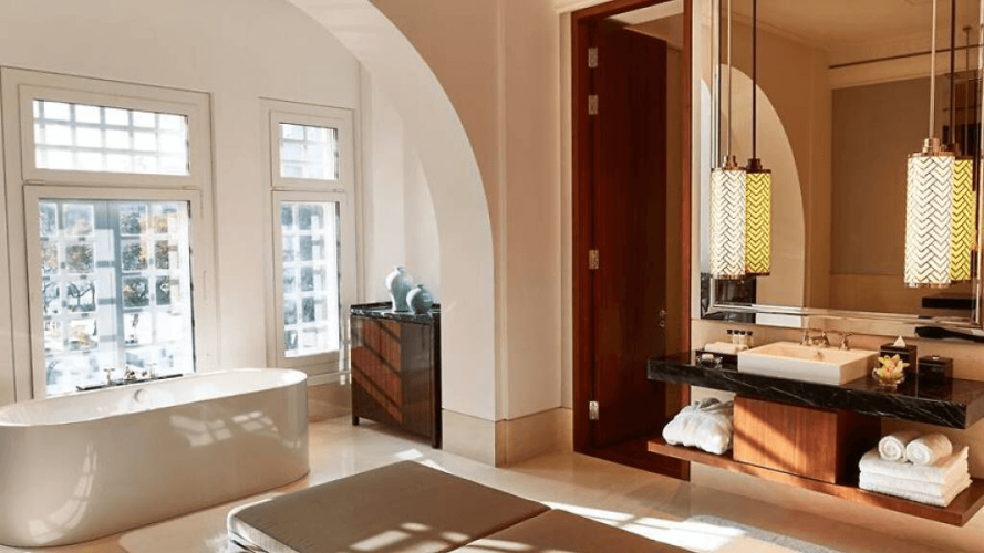 10 Hotels With Bathtubs For Staycations From 150/Night