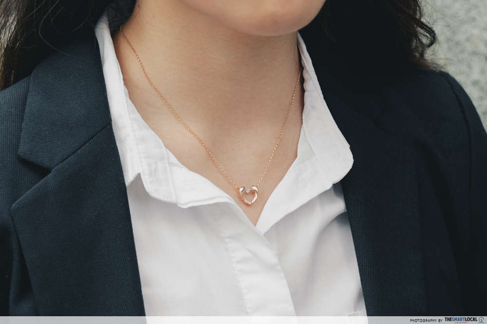 k-drama scenes in singapore - Lee Hwa Jewellery’s Twinkle Diamond Embrace Necklace in Rose Gold