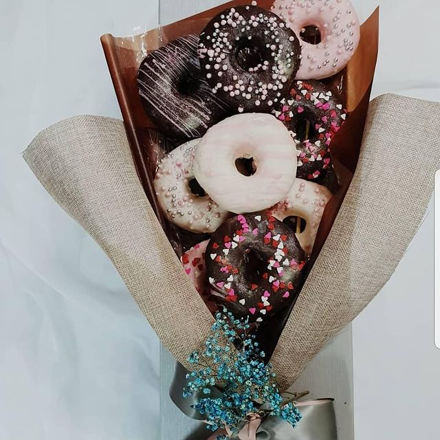 donut edible bouquet