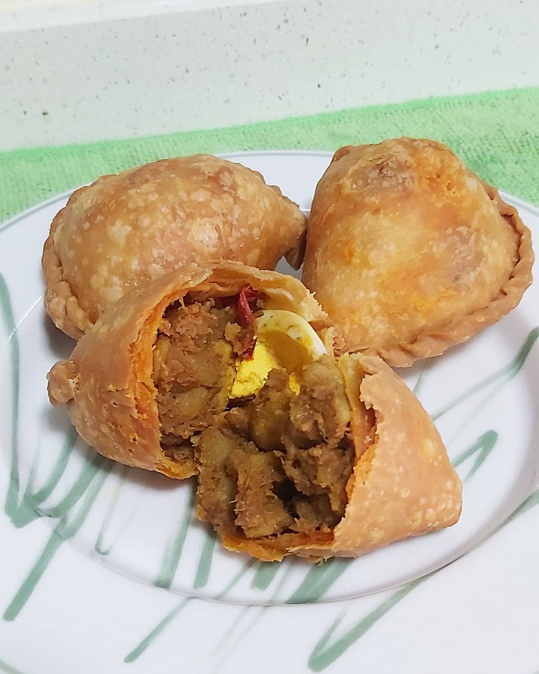 rolina traditional curry puff