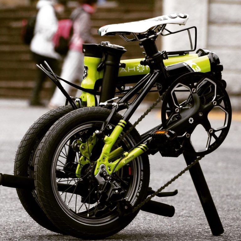 11 Best Foldable Bicycles In Singapore For Night Cycling & Park Connector Rides While Saving