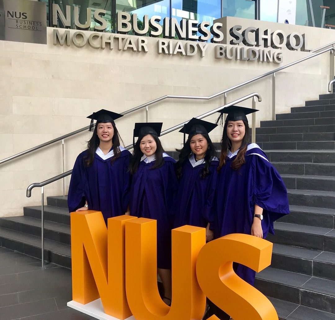 comparison of university courses - NUS Business School 