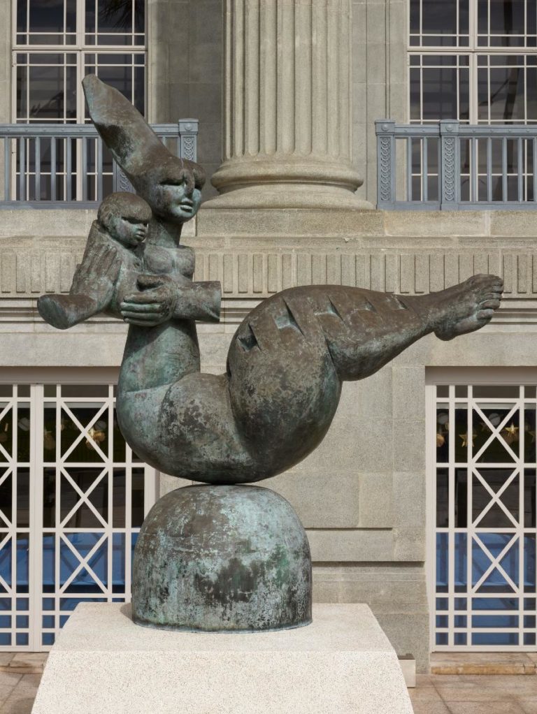 16 Sculptures In Singapore With Secret Meanings You Never Knew