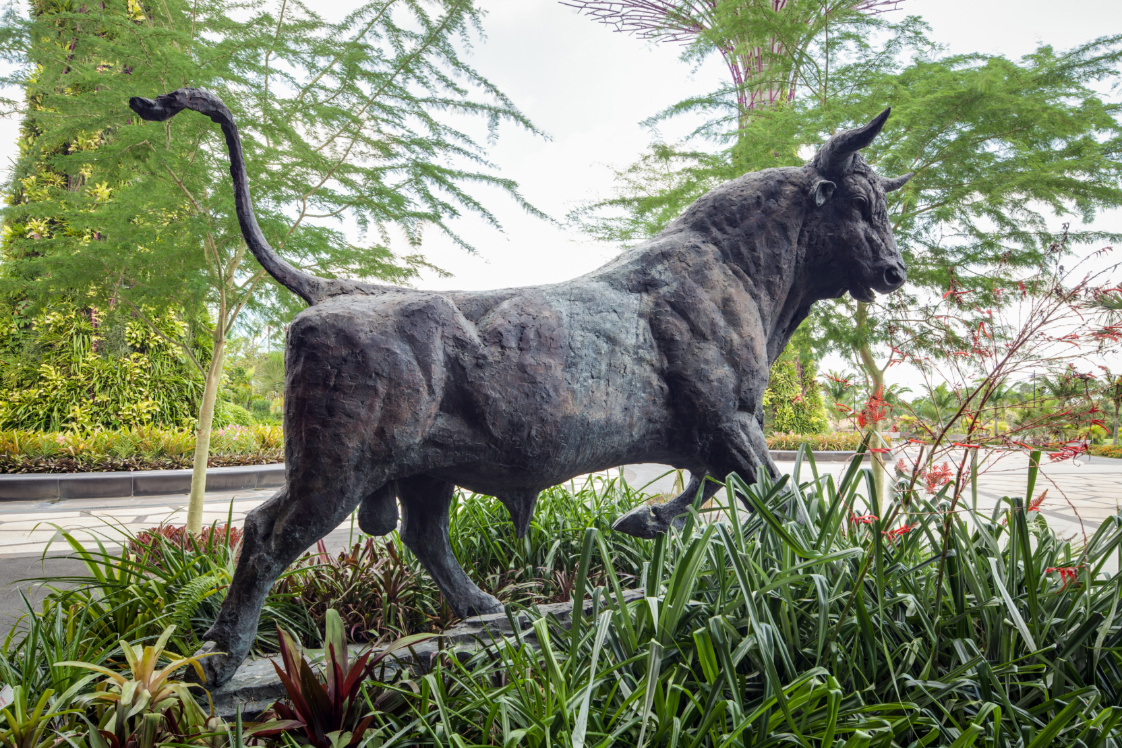 Unique sculptures in Singapore - The Magnificent Bull