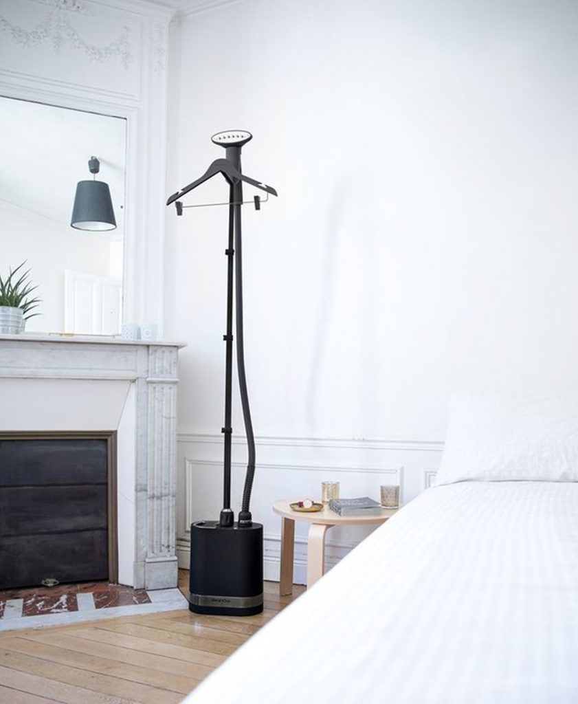 8 Best Garment Steamers In Singapore For Easy Dewrinkling Of Clothes