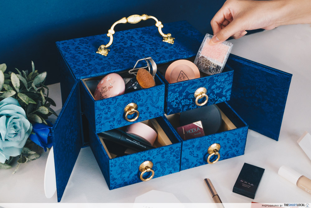 Mooncake Boxes 2021 to Repurpose - Ding Mooncake Makeup Box