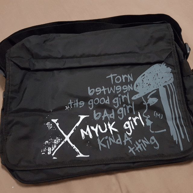iconic school bags - myuk