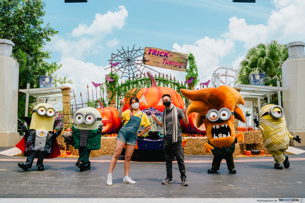 USS Trick or Thrills Halloween with Minion Monsters