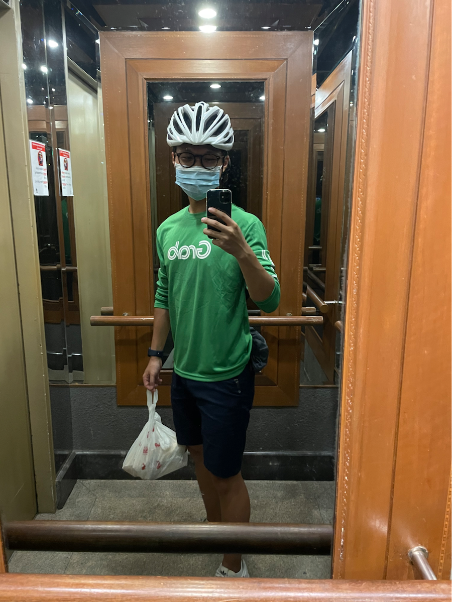 grabfood rider - delivering in condo lift