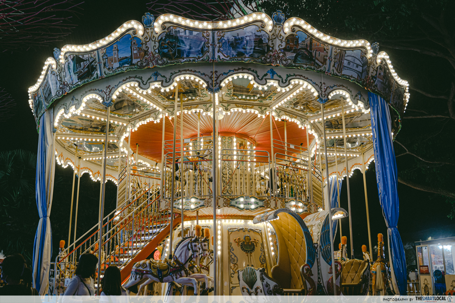 Christmas Wonderland 2021 - Carousel