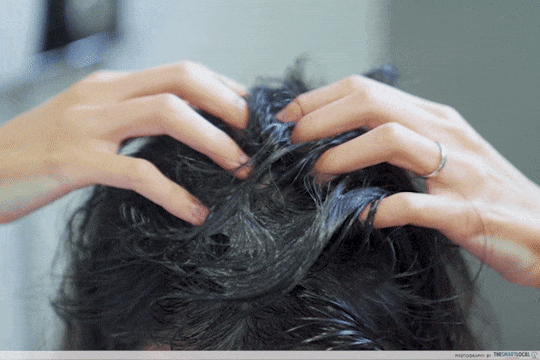 massaging scalp shampoo