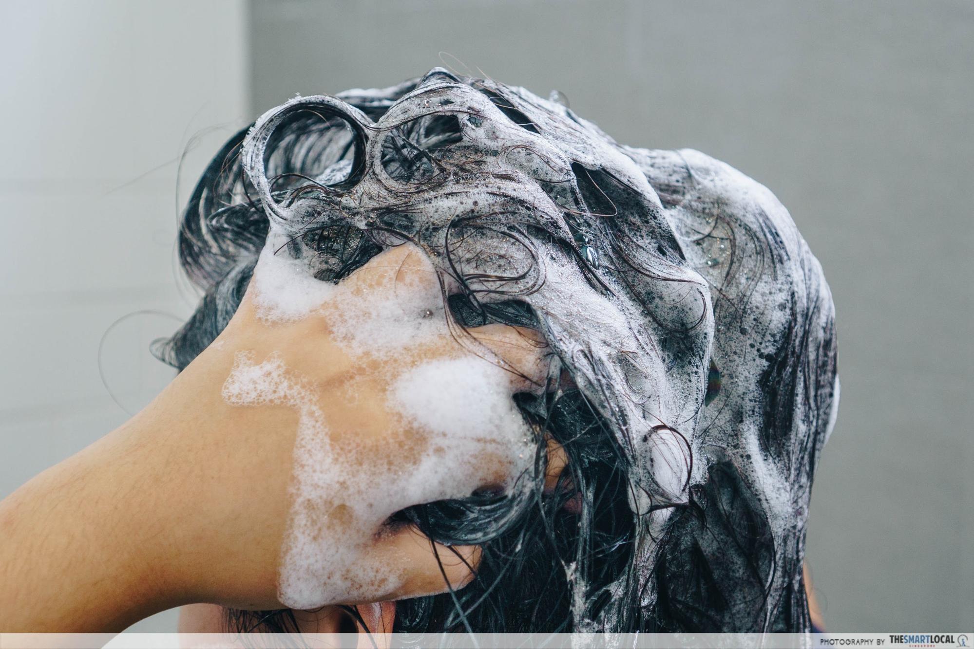 shampooing an oily scalp