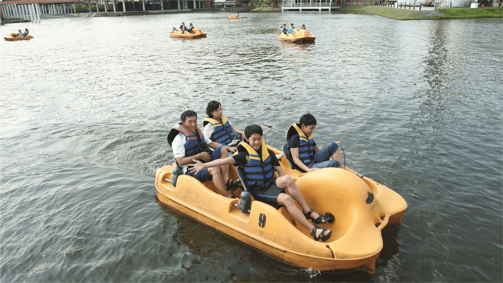 Singapore Discovery Centre - Pedal Boat