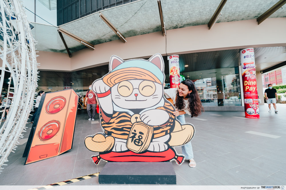 chinatown point fortune cat panel