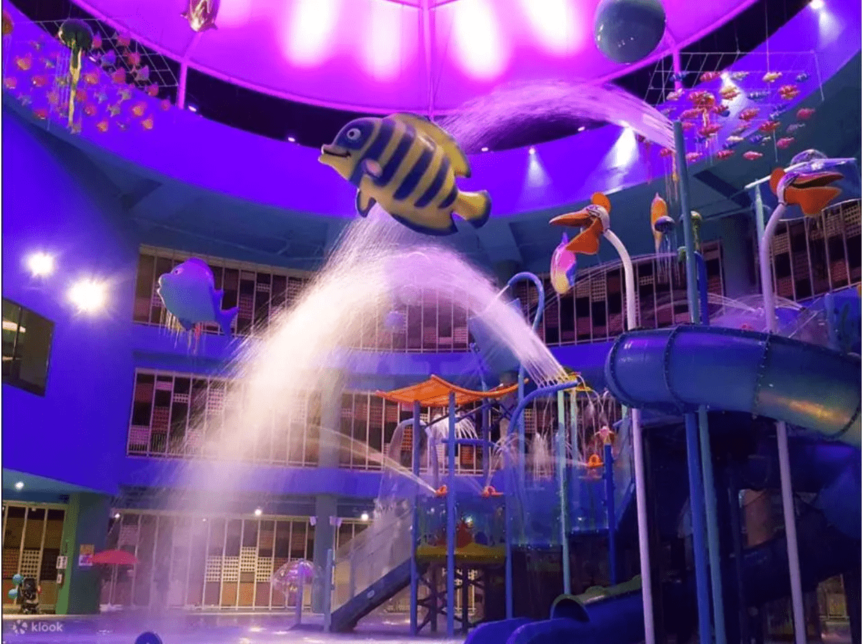 splash @ kidz amaze - lighted playground