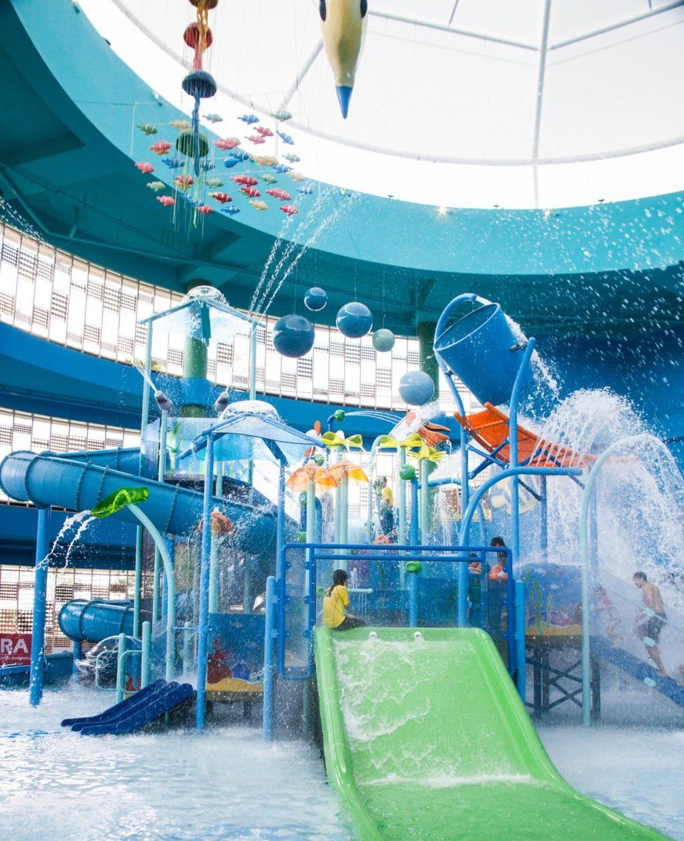 splash @ kidz amaze - wide view of playground 2