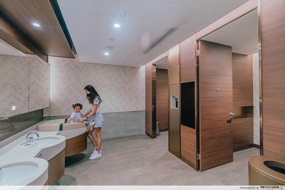 Family rooms at Jewel Changi Airport