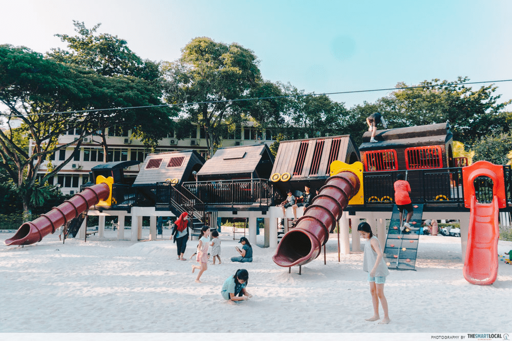 Free playgrounds in Singapore - Tiong Bahru Park