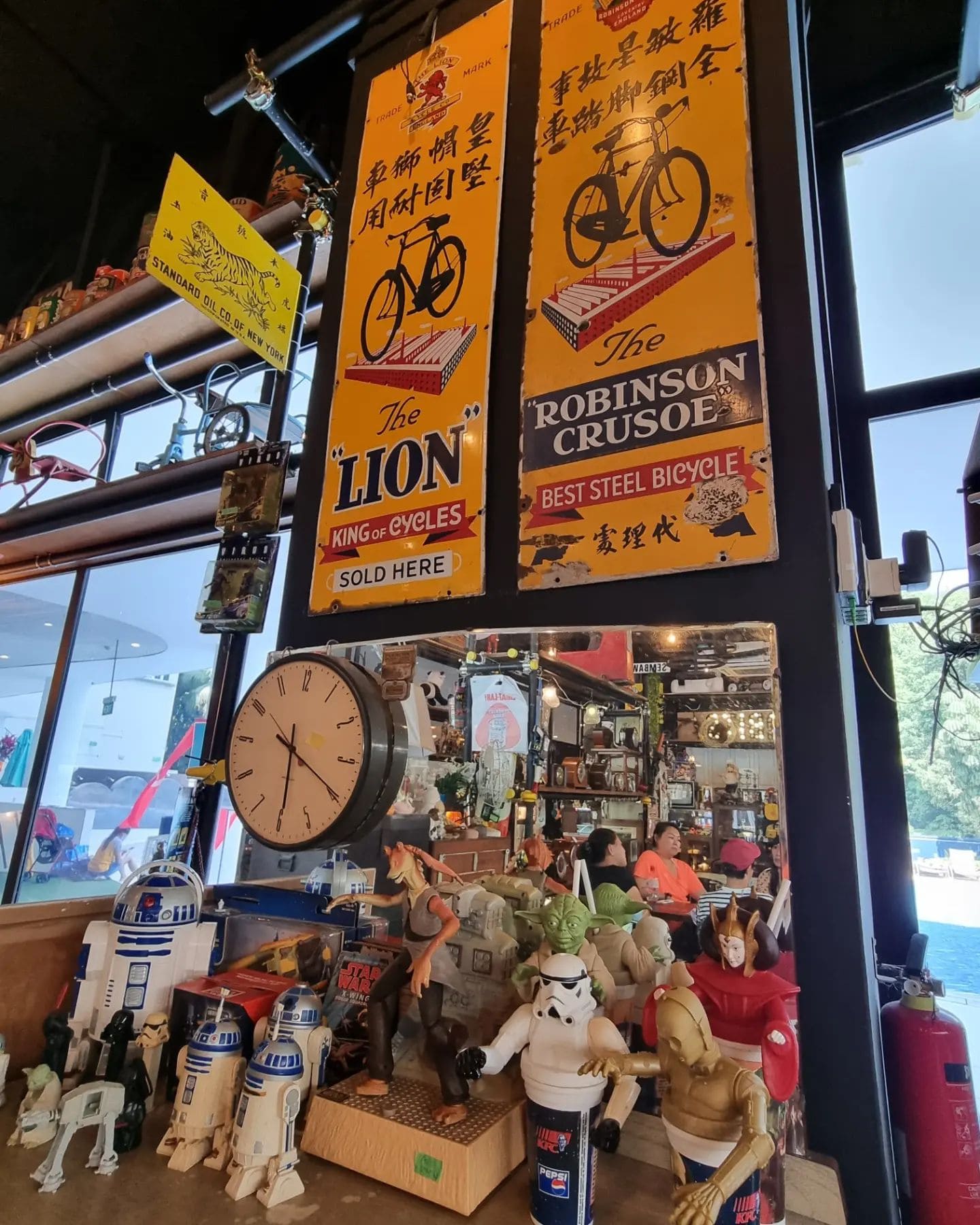 Old Habits Cafe at SAFRA Mount Faber - retro signs and toys
