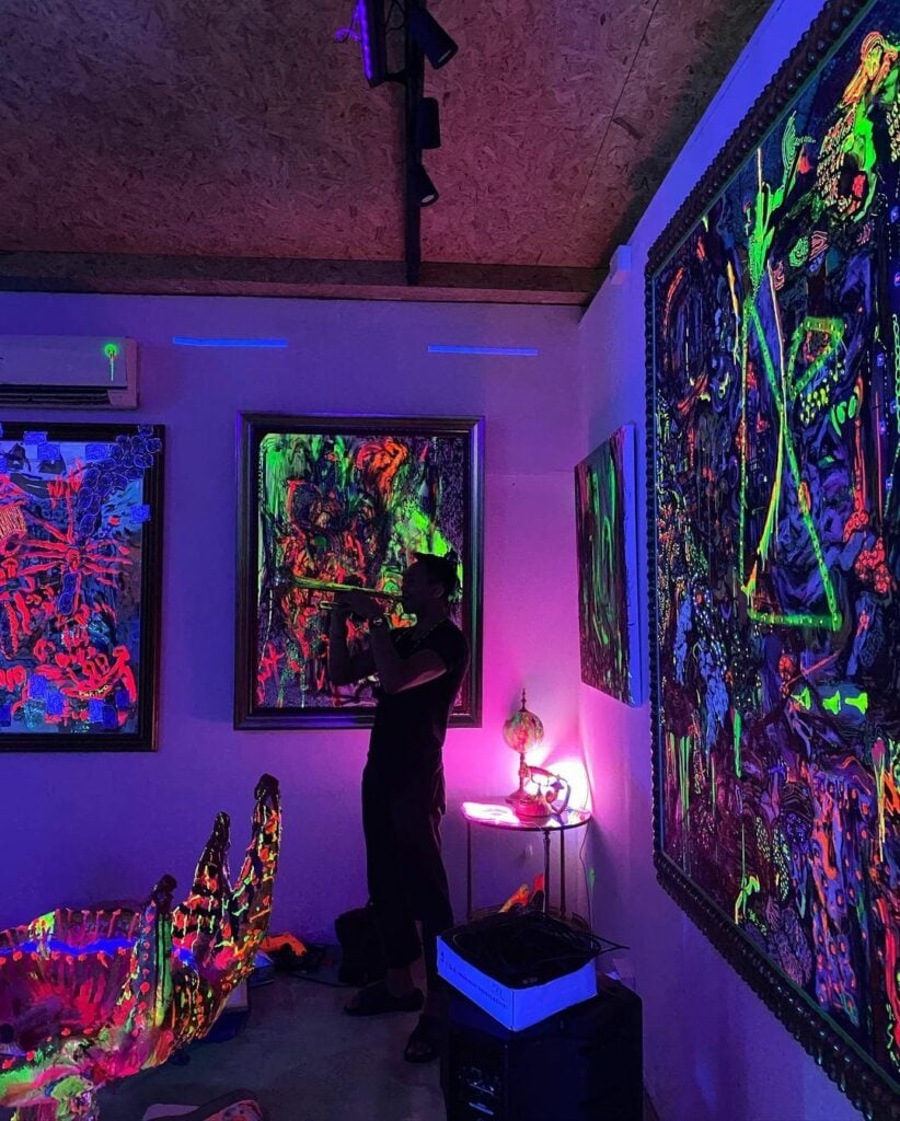 The Glass Hut: Jamming Studio & Creative Space At Pearls Hill Terrace