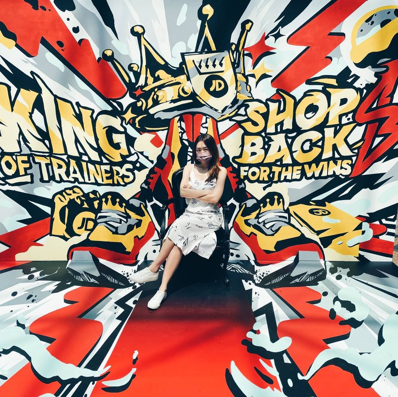 Things to do in Bugis Town - 3D King's Throne Painting