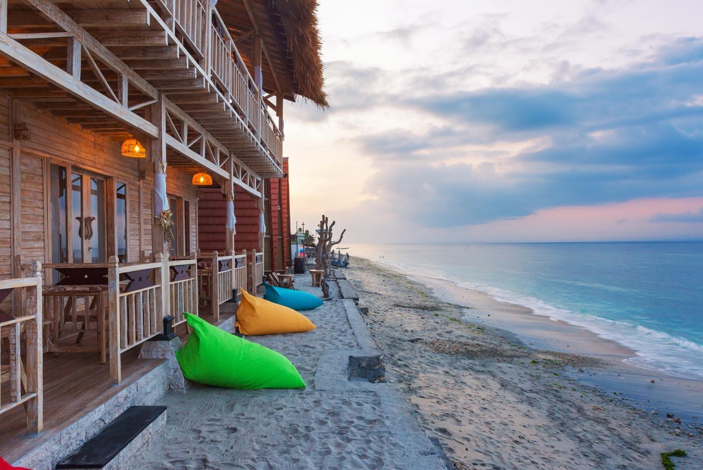 Affordable Bali beach resorts and villas - The Dewi Sunsun Suite