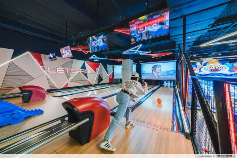 Timezone Jurong Point VR Rides, Drift Bumper Cars & Claw Machines